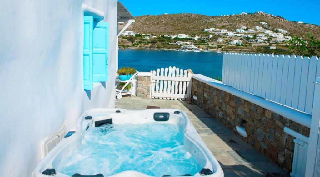 Вілла Luxury Sea House By Blue Waters Mykonos Орнос Екстер'єр фото